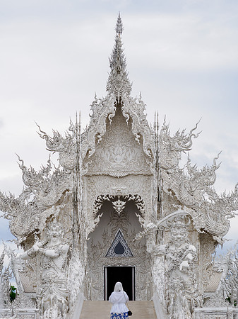 Wat Rong Khun (White Temple)_CMA3551