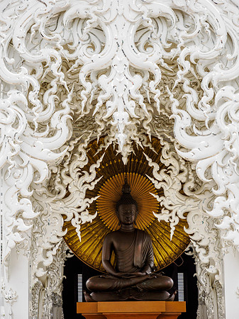 Wat Rong Khun (White Temple)_CMA3492