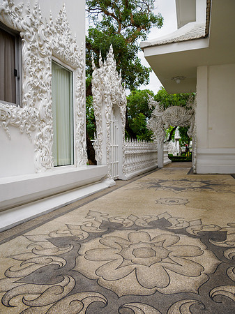 Wat Rong Khun (White Temple)_CMA3491