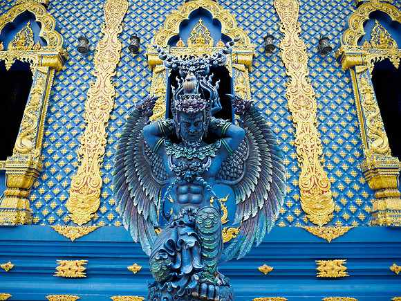 Wat Rong Suea Ten (Blue Temple)_CMA2972